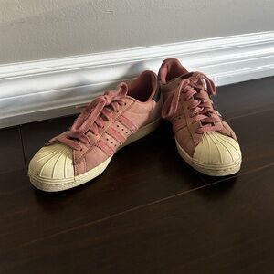 Pink Adidas Susperstar